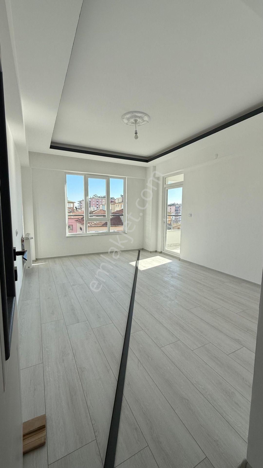 Öz Gaye Emlaktan Develi M.asım Köksal Mahallesinde Satılık Ara Kat Lüks Daire - Görsel 2