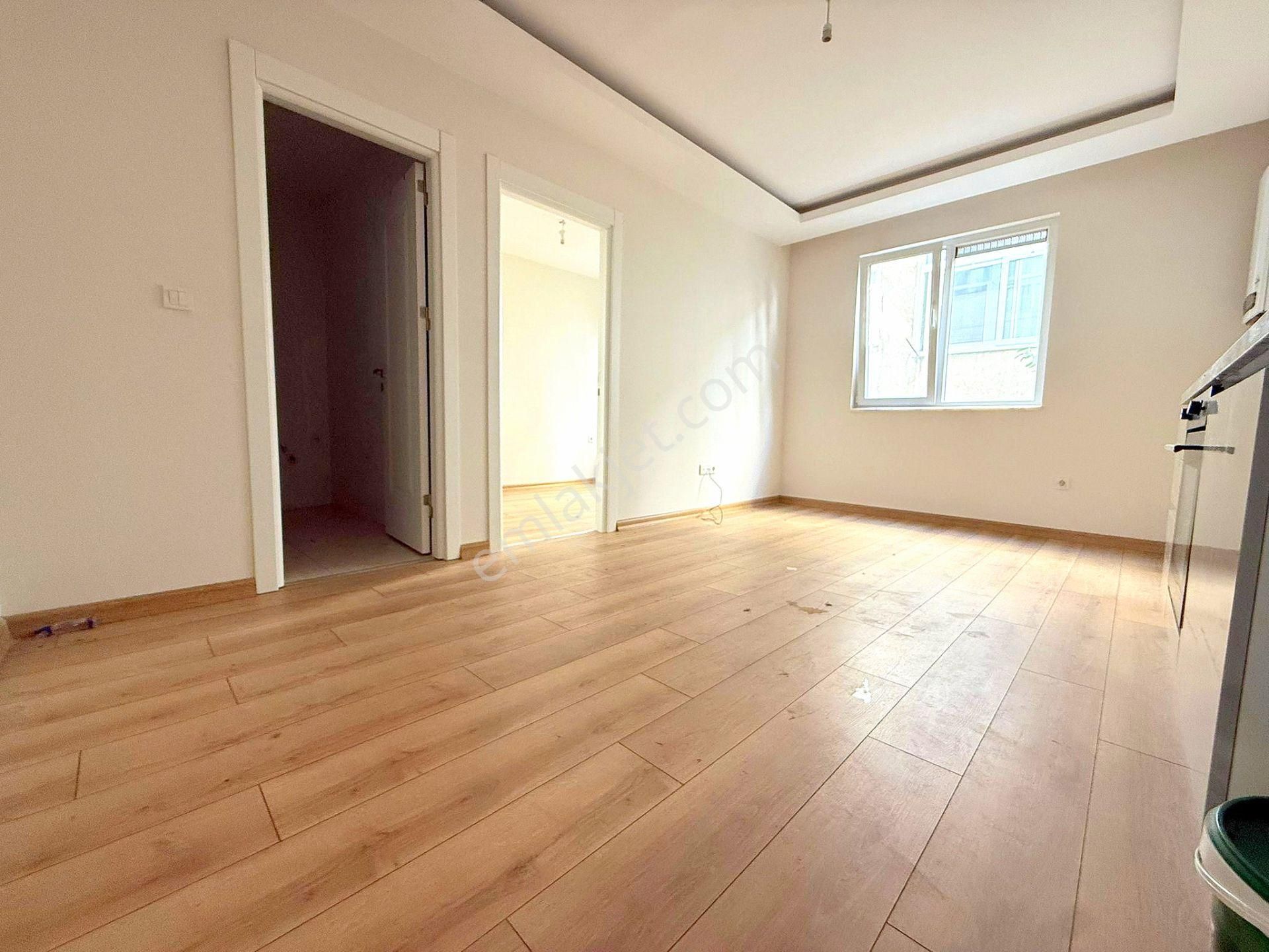 ▃birikim▃ Küçükyalı'da Yeni Binada Ulaşıma Yakın Ara Kat Boş 1+1 - Görsel 5