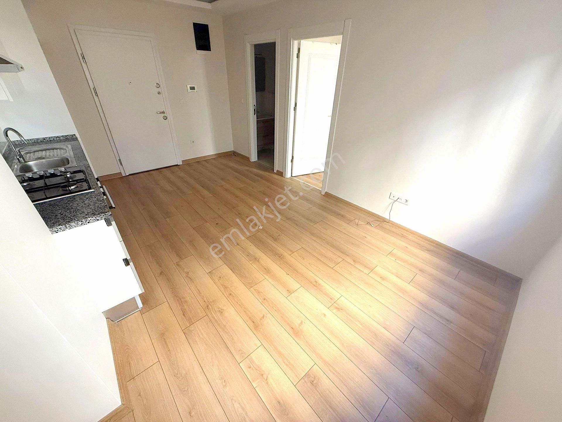 ▃birikim▃ Küçükyalı'da Yeni Binada Ulaşıma Yakın Ara Kat Boş 1+1 - Görsel 6