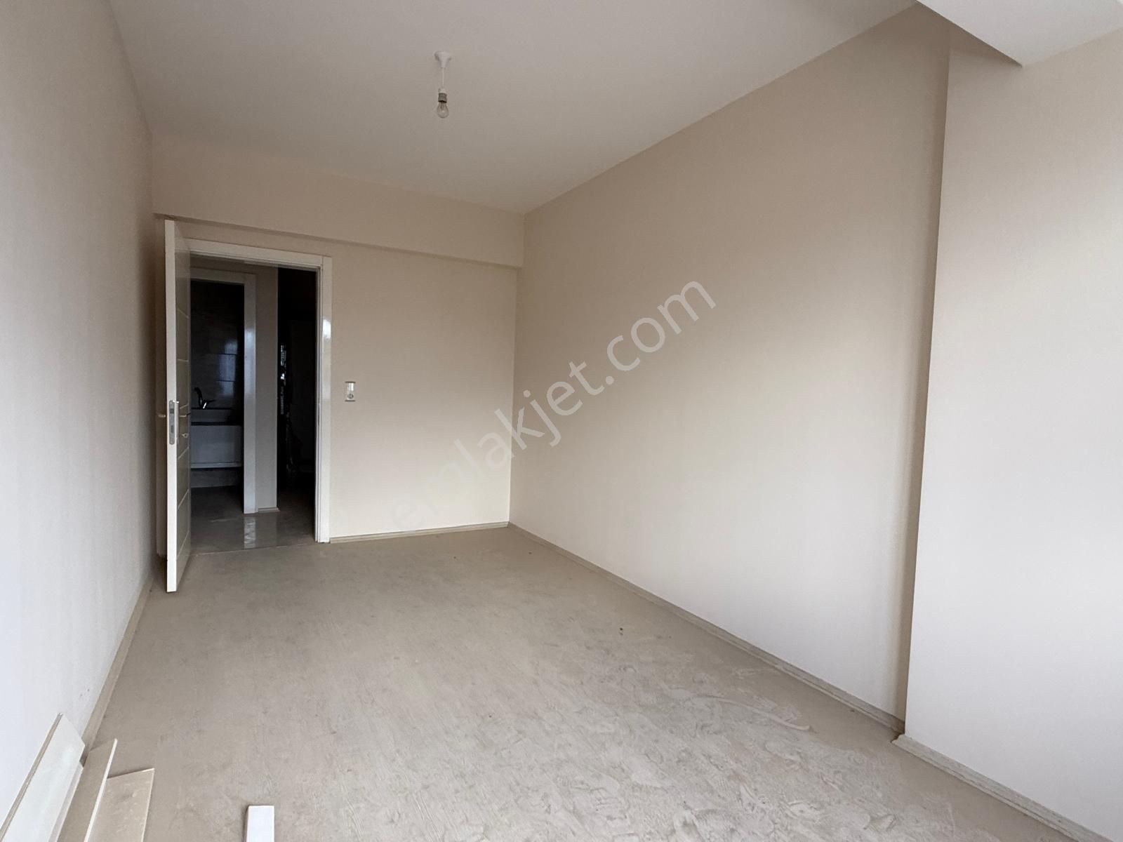 Eskidjiden Zeytinköyde Satılık 2+1 Fırsat Daireler ! - Görsel 11