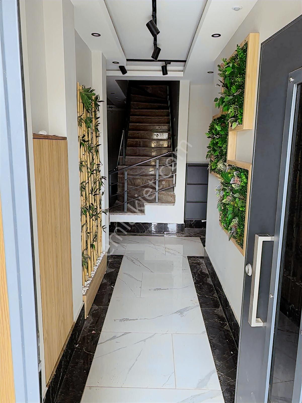 Era Angel Dan Altınovada 2+1 Bahçeli Otoparklı Verandalı Daire - Görsel 6