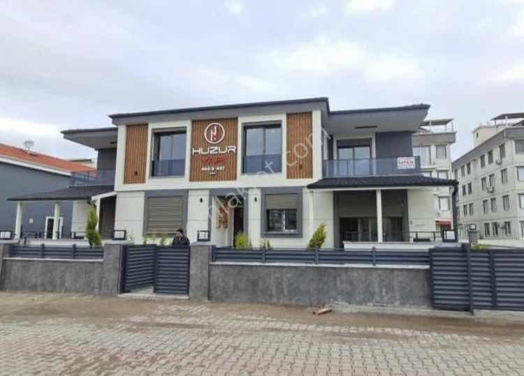 Era Angel Dan Altınovada 2+1 Bahçeli Otoparklı Verandalı Daire