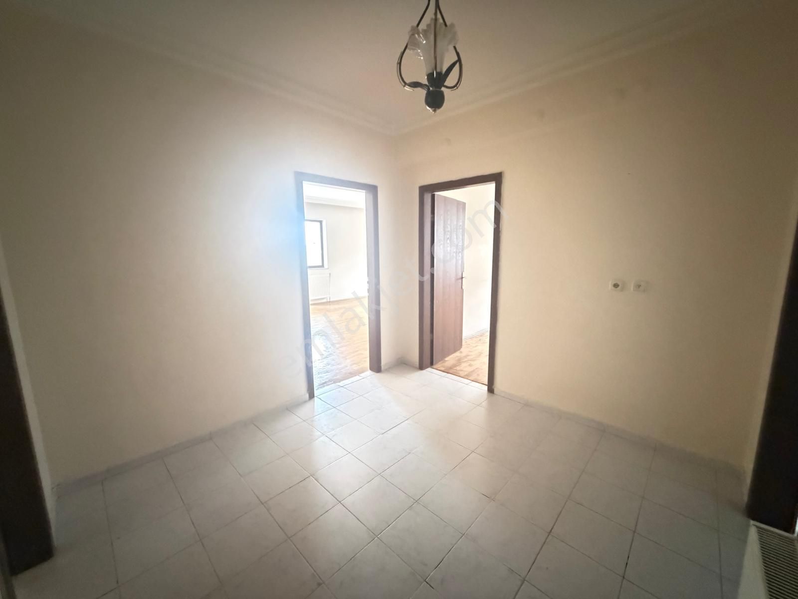 Atanora Vadi'den Kabil Cad Pareleli Ara Katta 3+1 145 M Asansörlü Daire - Görsel 22