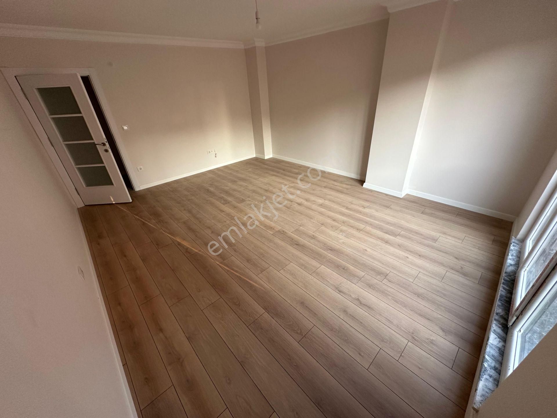 Yeni Binada Metroya Çok Yakın Geniş İskanlı 3+1 - Görsel 5