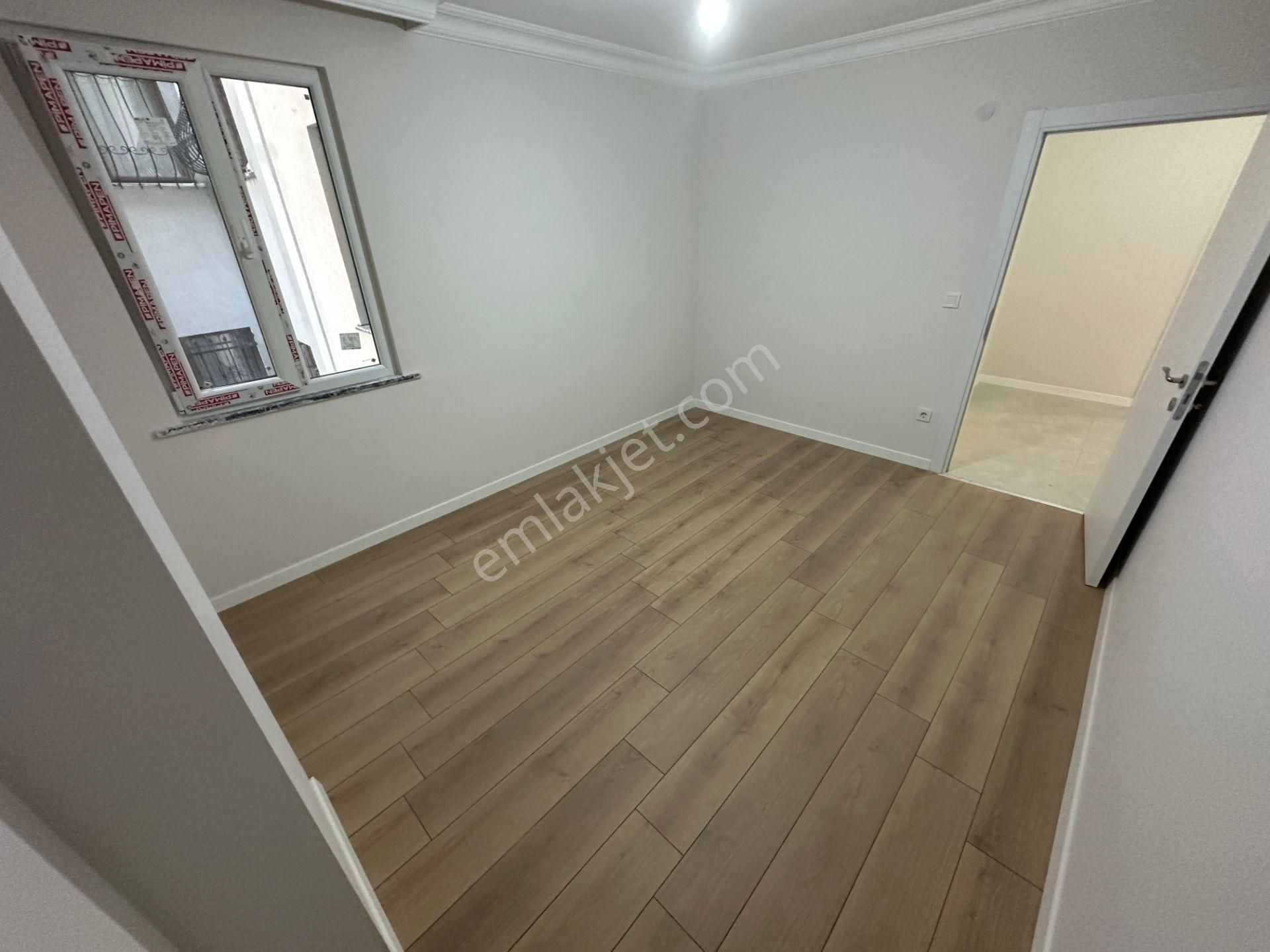 Yeni Binada Metroya Çok Yakın Geniş İskanlı 3+1 - Görsel 17