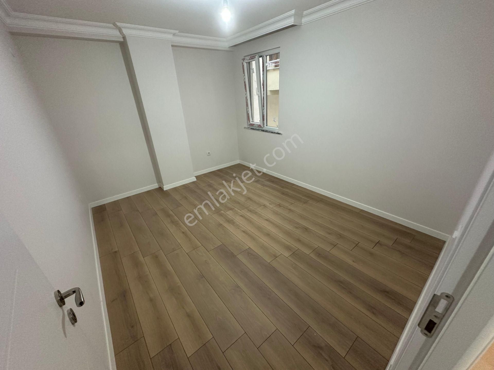 Yeni Binada Metroya Çok Yakın Geniş İskanlı 3+1 - Görsel 12