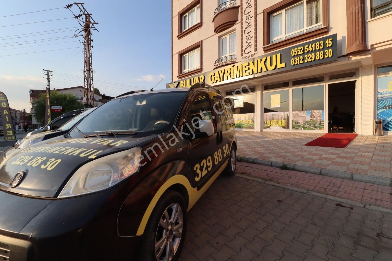 Bulvar Gayrimenkulden Satılık Tapulu Telle Çevrili Merkeze Yakın Arsa - Görsel 35