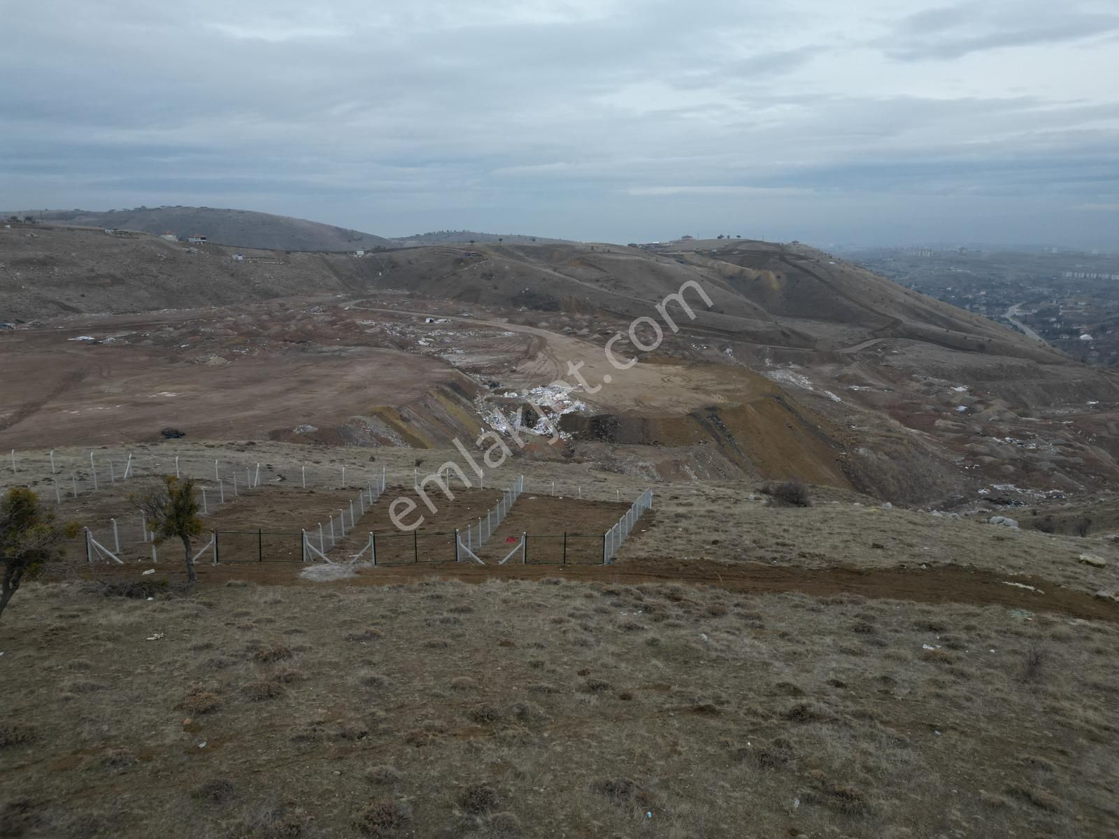 Bulvar Gayrimenkulden Satılık Tapulu Telle Çevrili Merkeze Yakın Arsa - Görsel 24