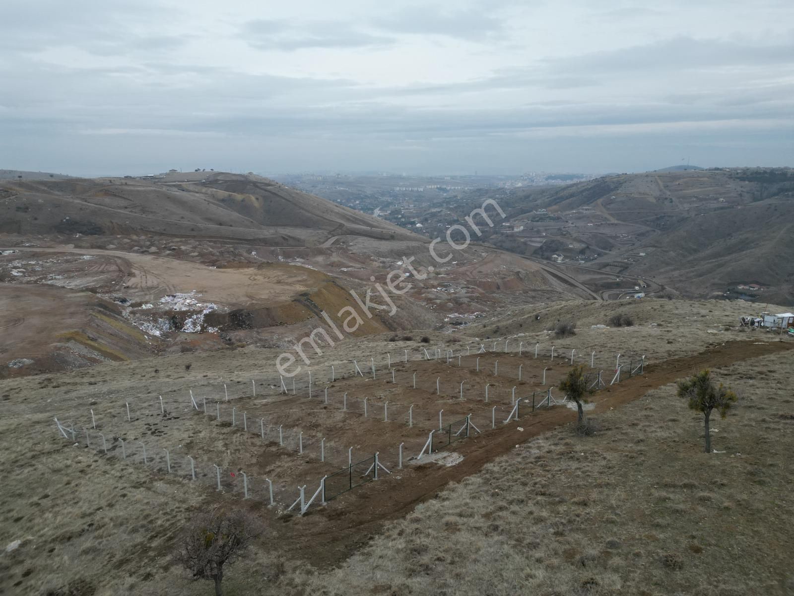 Bulvar Gayrimenkulden Satılık Tapulu Telle Çevrili Merkeze Yakın Arsa - Görsel 19