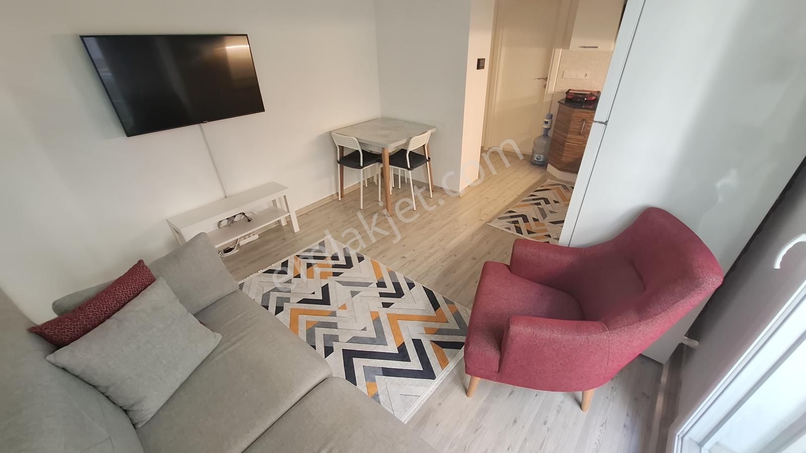 Ege Üniversite Hastanesi Karşısı Full Eşyalı 1+1 Kiralık Daire - Görsel 2