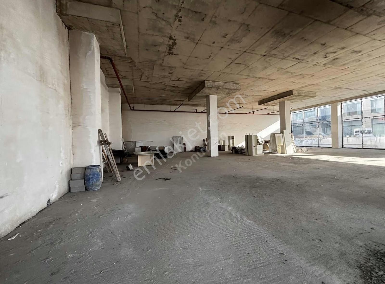 Çukurambarda 1000 M2 Satılık Dükkan - Görsel 5