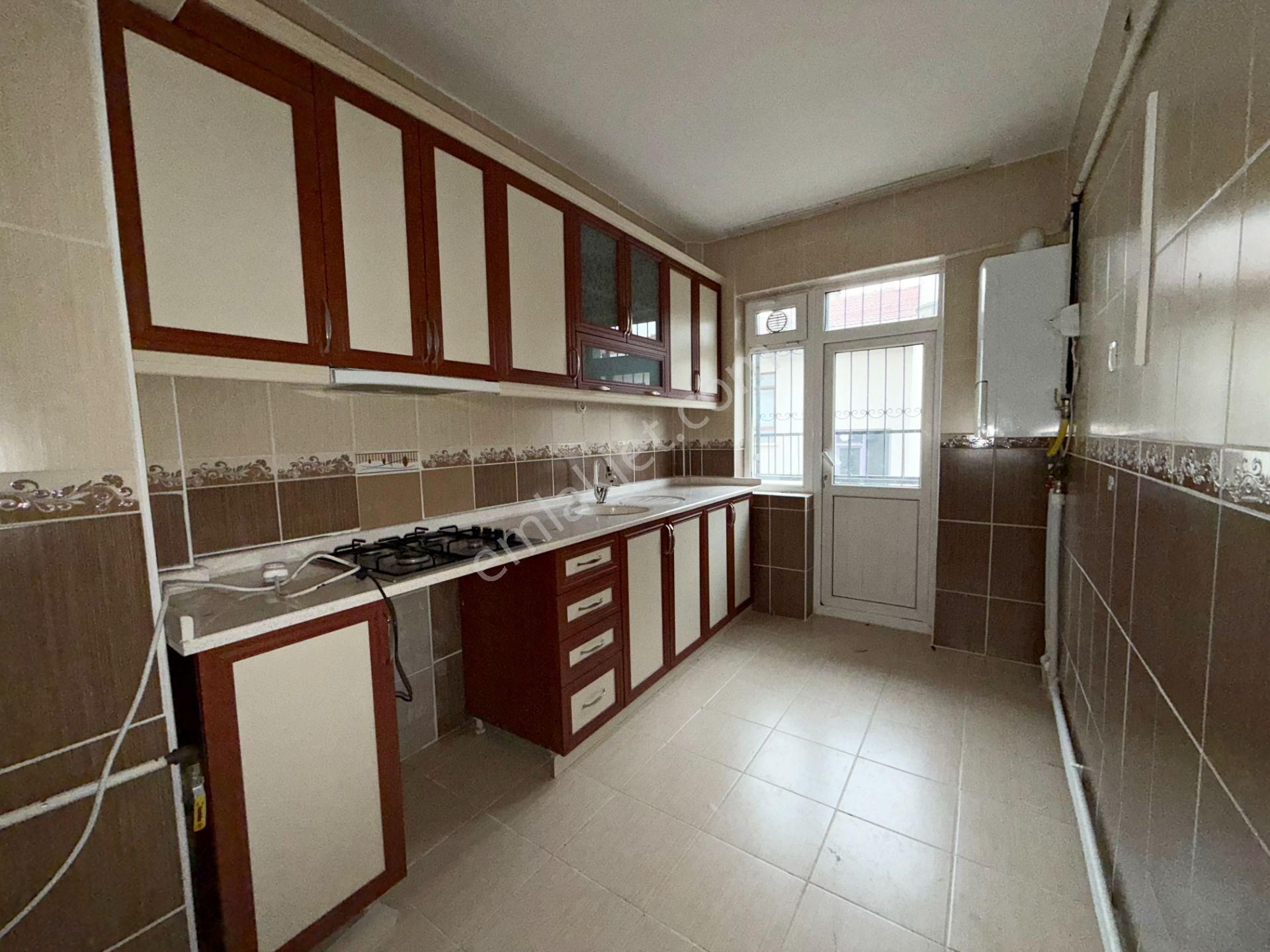 Cihandan Suadiye Cadde Yakını Arakatta 3+1 Kiralık Daire