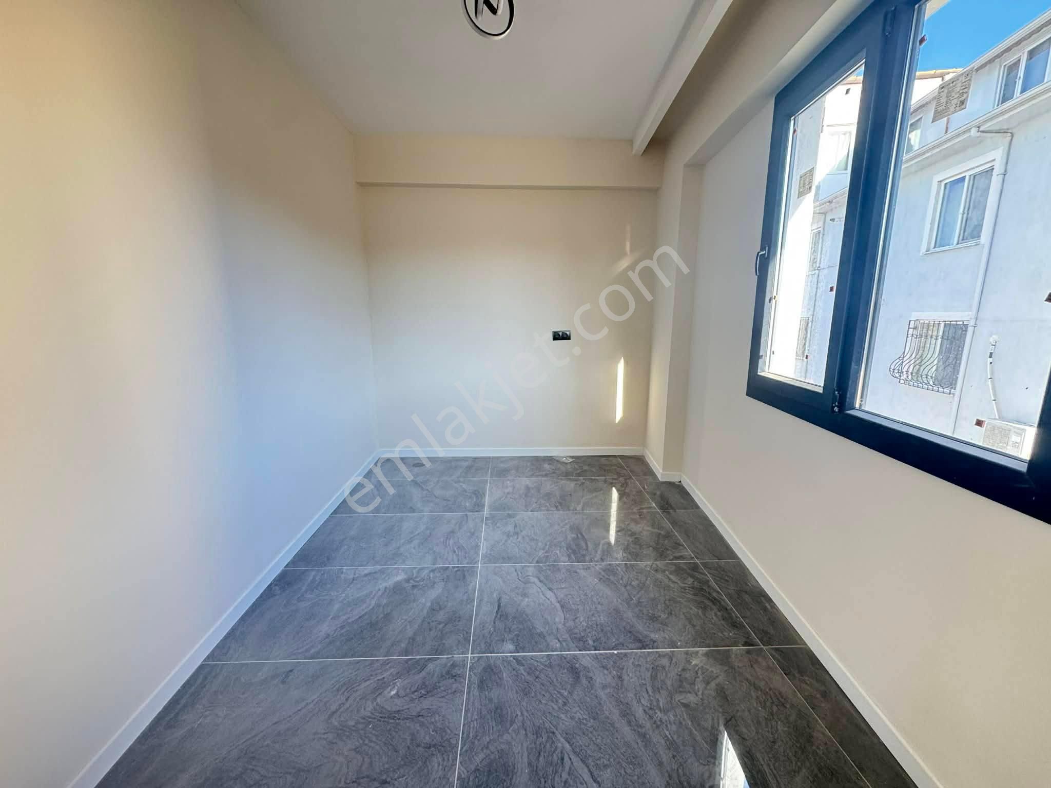 İlbade Mahallesinde 6 Dairelik Binada Son 1 Tane Yüksek Zemin Kat Daire 2.750.000 Tl Satılık - Görsel 11