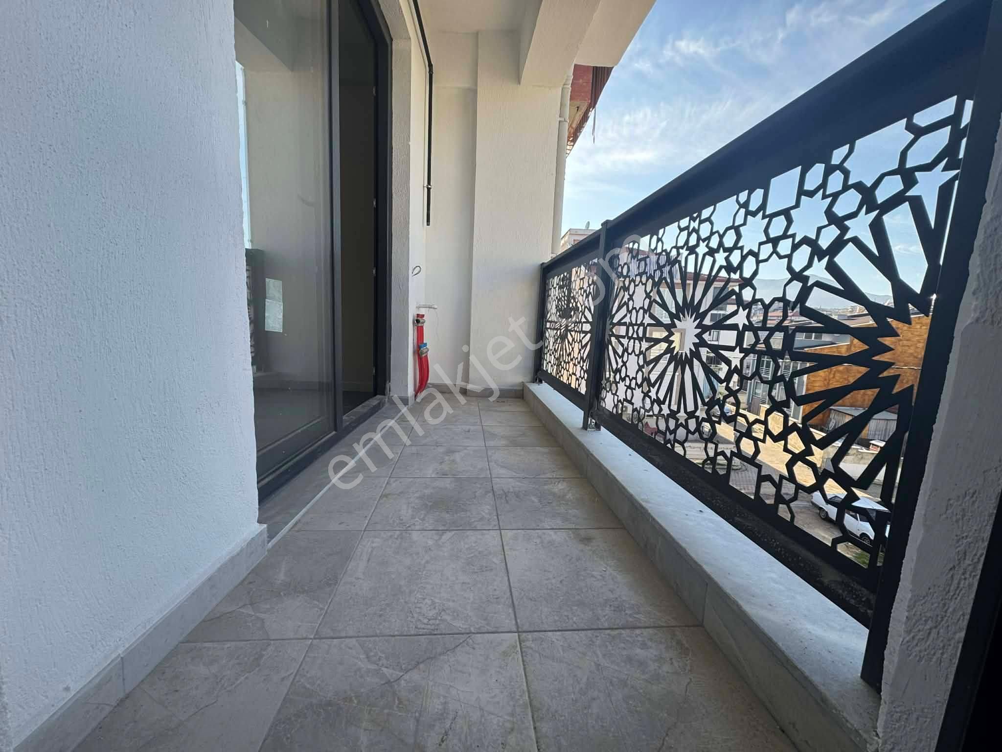 İlbade Mahallesinde 6 Dairelik Binada Son 1 Tane Yüksek Zemin Kat Daire 2.750.000 Tl Satılık - Görsel 19