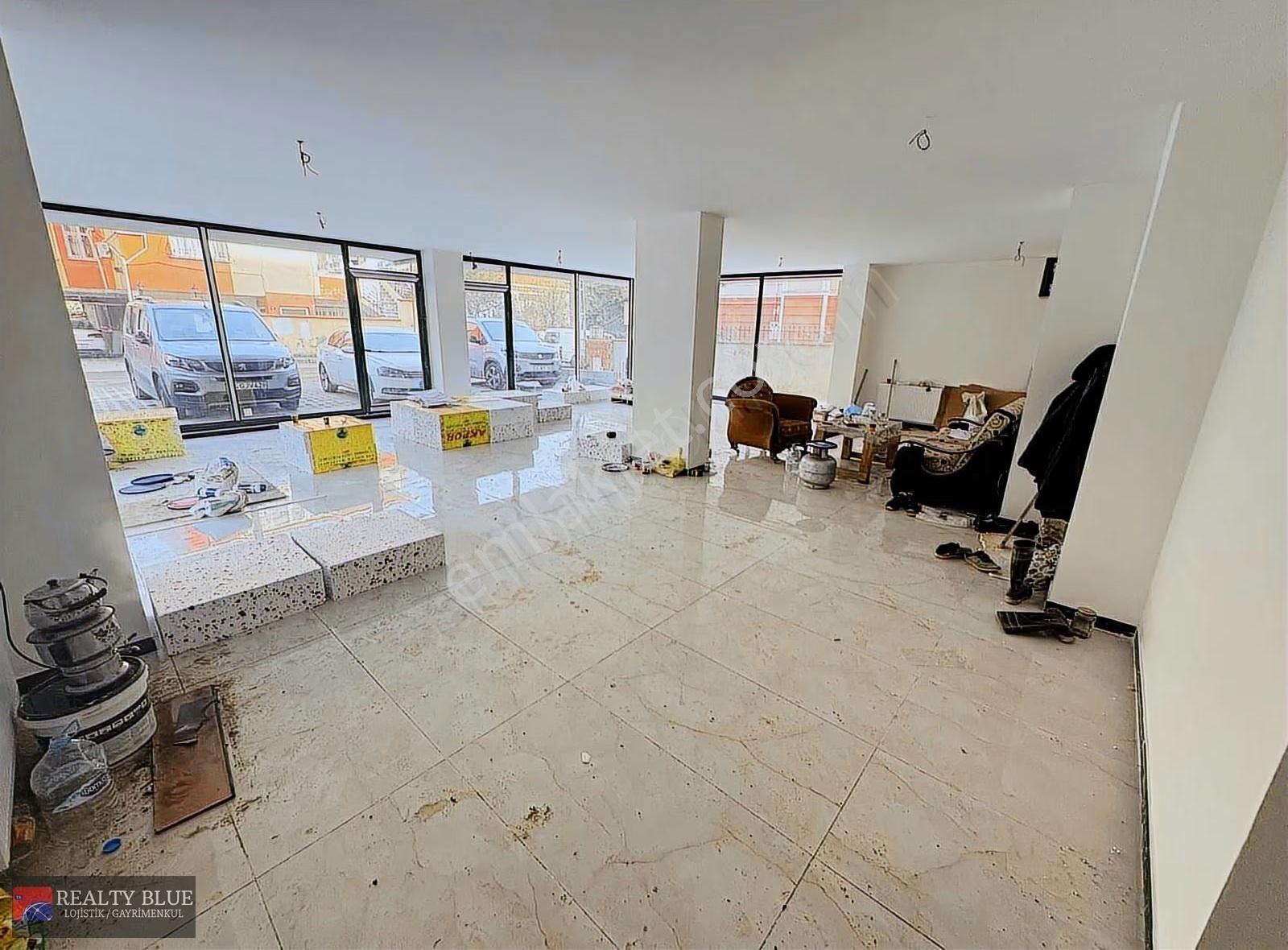 Sultanbeyli Mehmet Akif Mah Kiralık 180m Düz Giriş Dükkan - Görsel 3