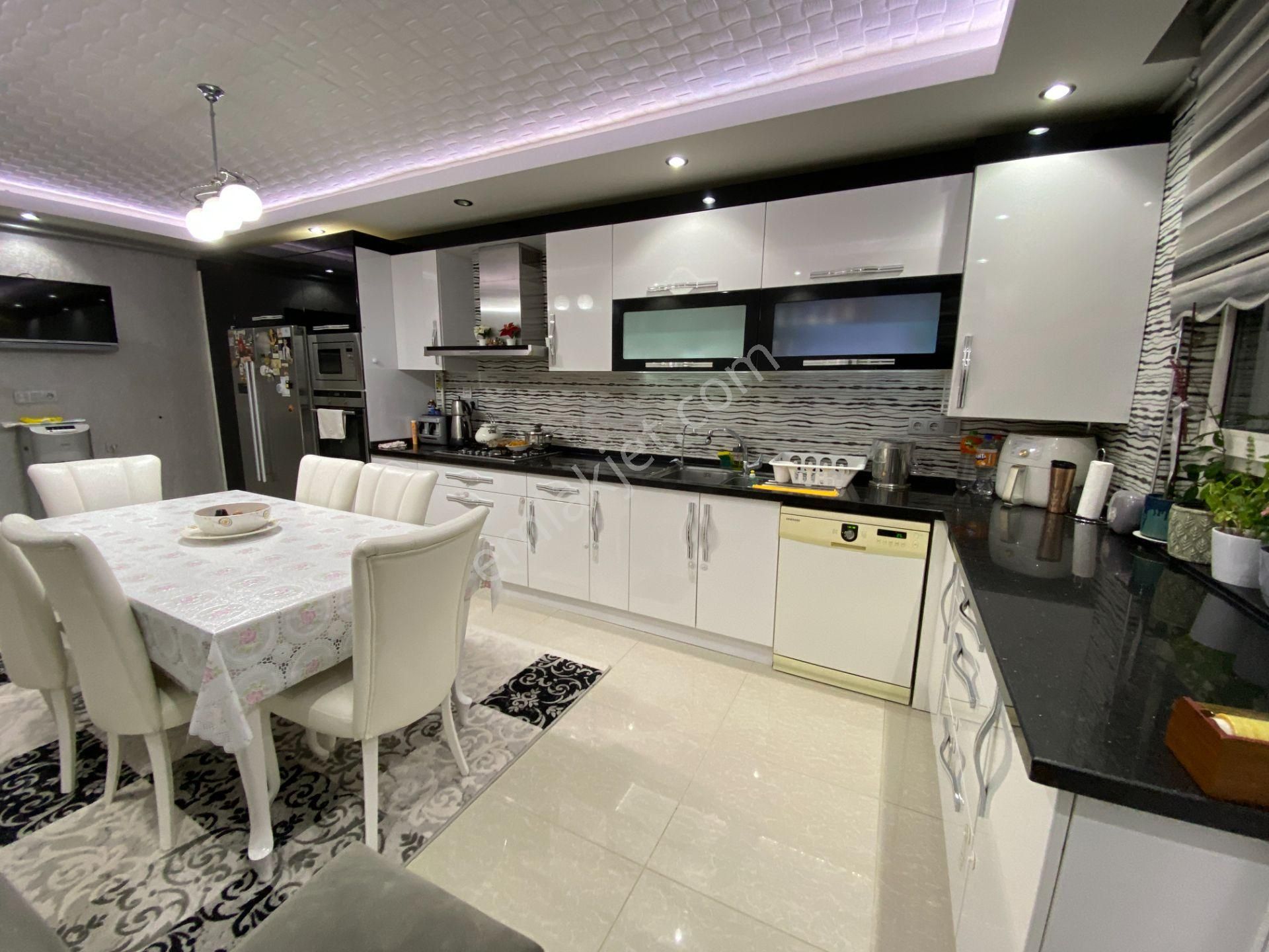 İçi Lüks Yapılı Çok Geniş Doğalgazlı Dubleks