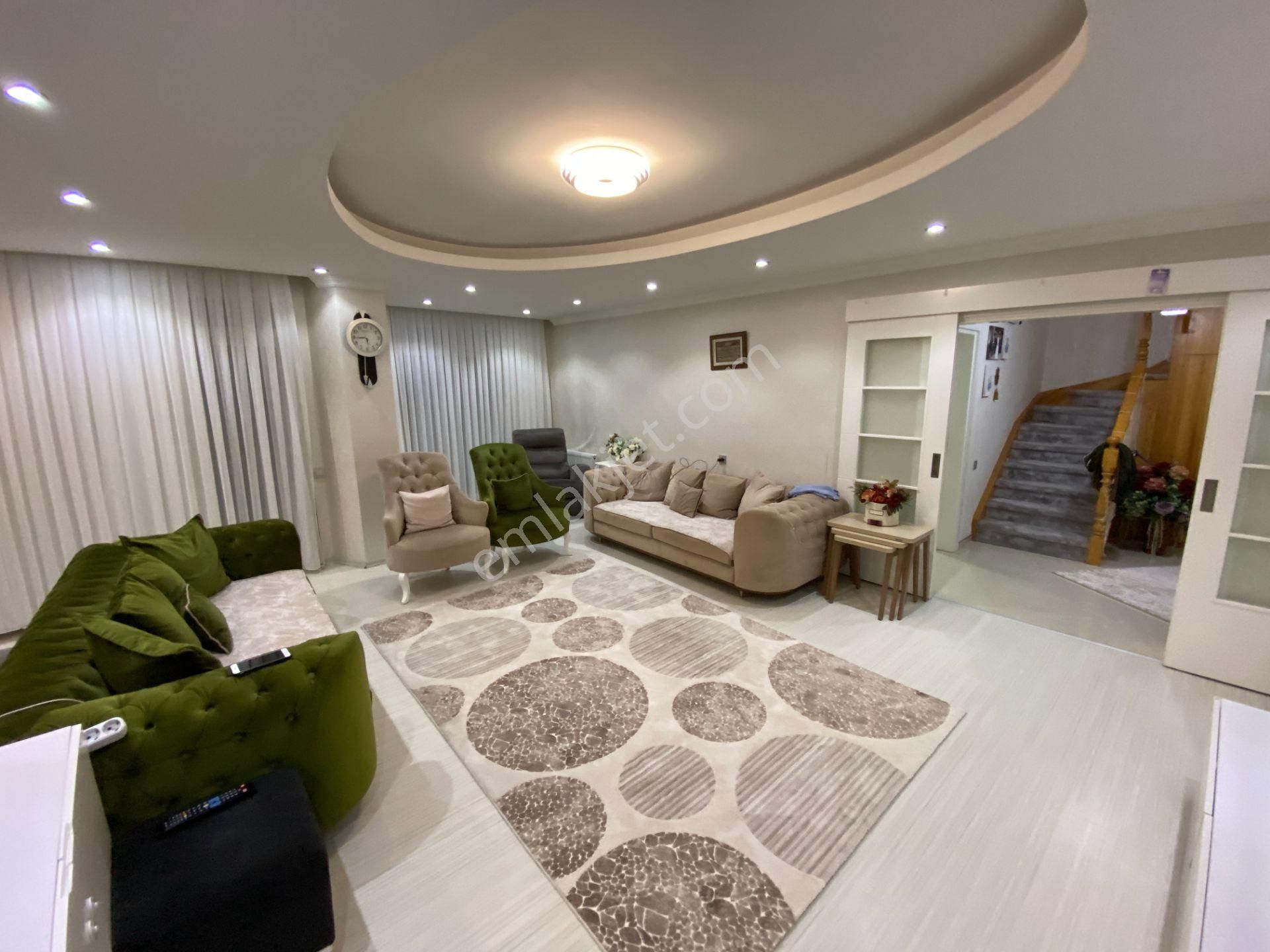 İçi Lüks Yapılı Çok Geniş Doğalgazlı Dubleks - Görsel 8