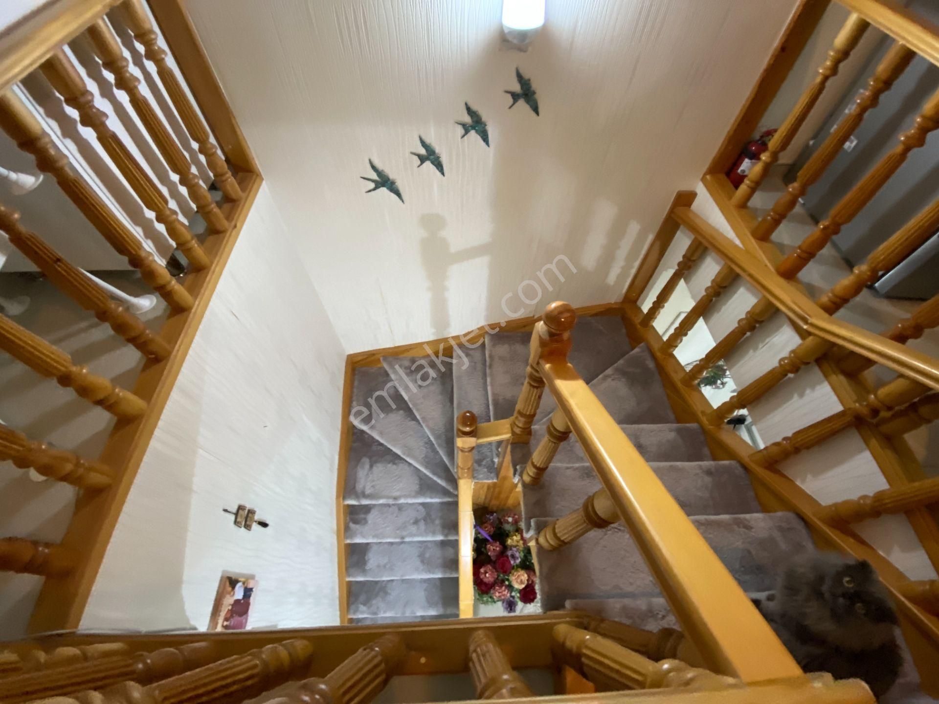 İçi Lüks Yapılı Çok Geniş Doğalgazlı Dubleks - Görsel 15