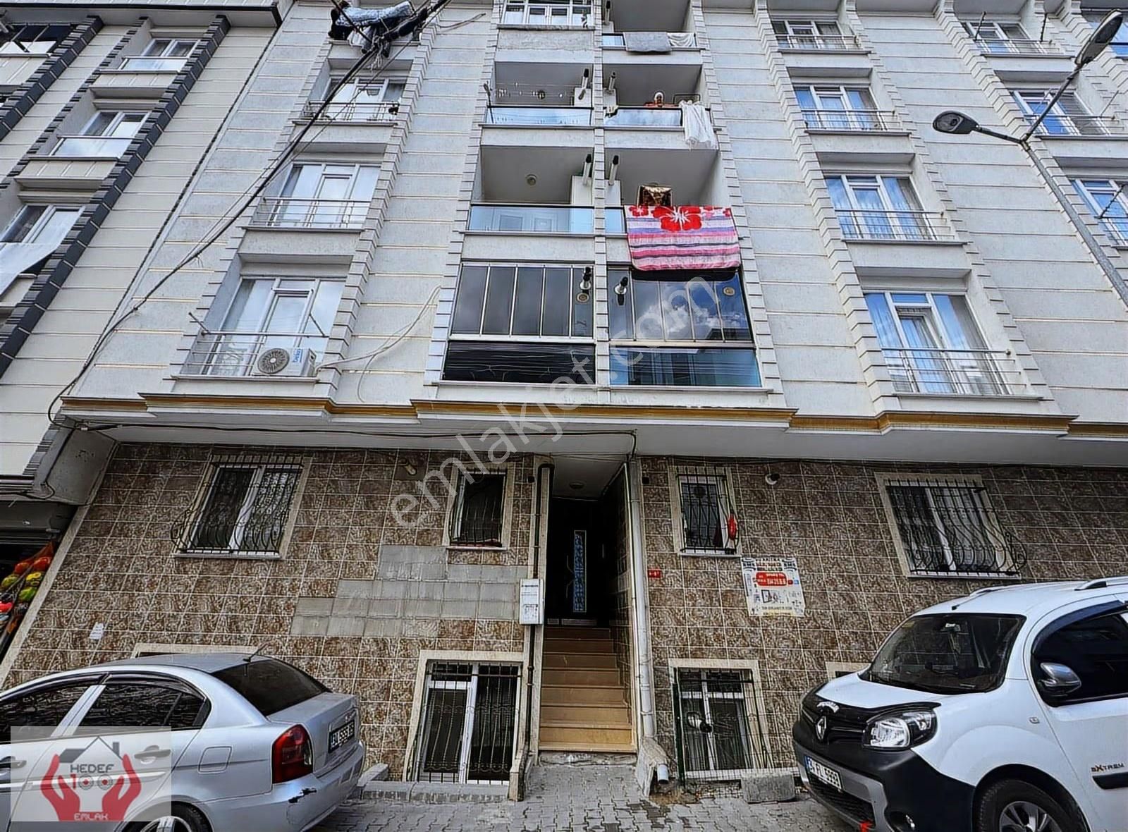 Esenyurt Aile Binasında Okula Komşu Bahçe Katı 2+1 Satılık Daire