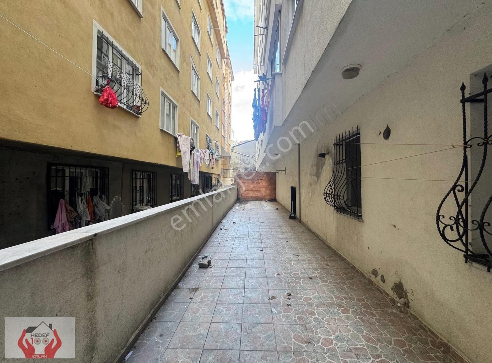 Esenyurt Aile Binasında Okula Komşu Bahçe Katı 2+1 Satılık Daire - Görsel 11