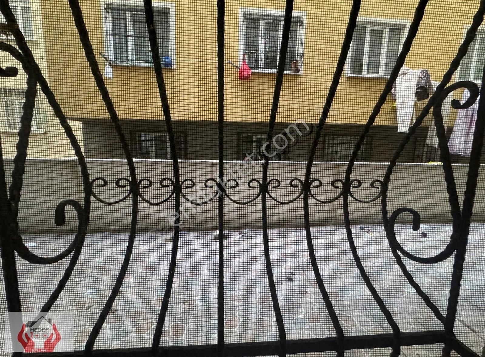 Esenyurt Aile Binasında Okula Komşu Bahçe Katı 2+1 Satılık Daire - Görsel 13