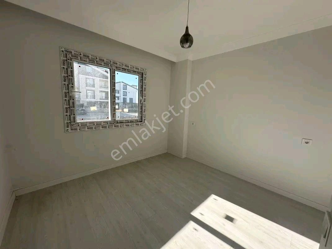 Didim Efeler Mahallesinde Satılık 1+1. Bahçeli Giriş Kat Daire Satıyoruz