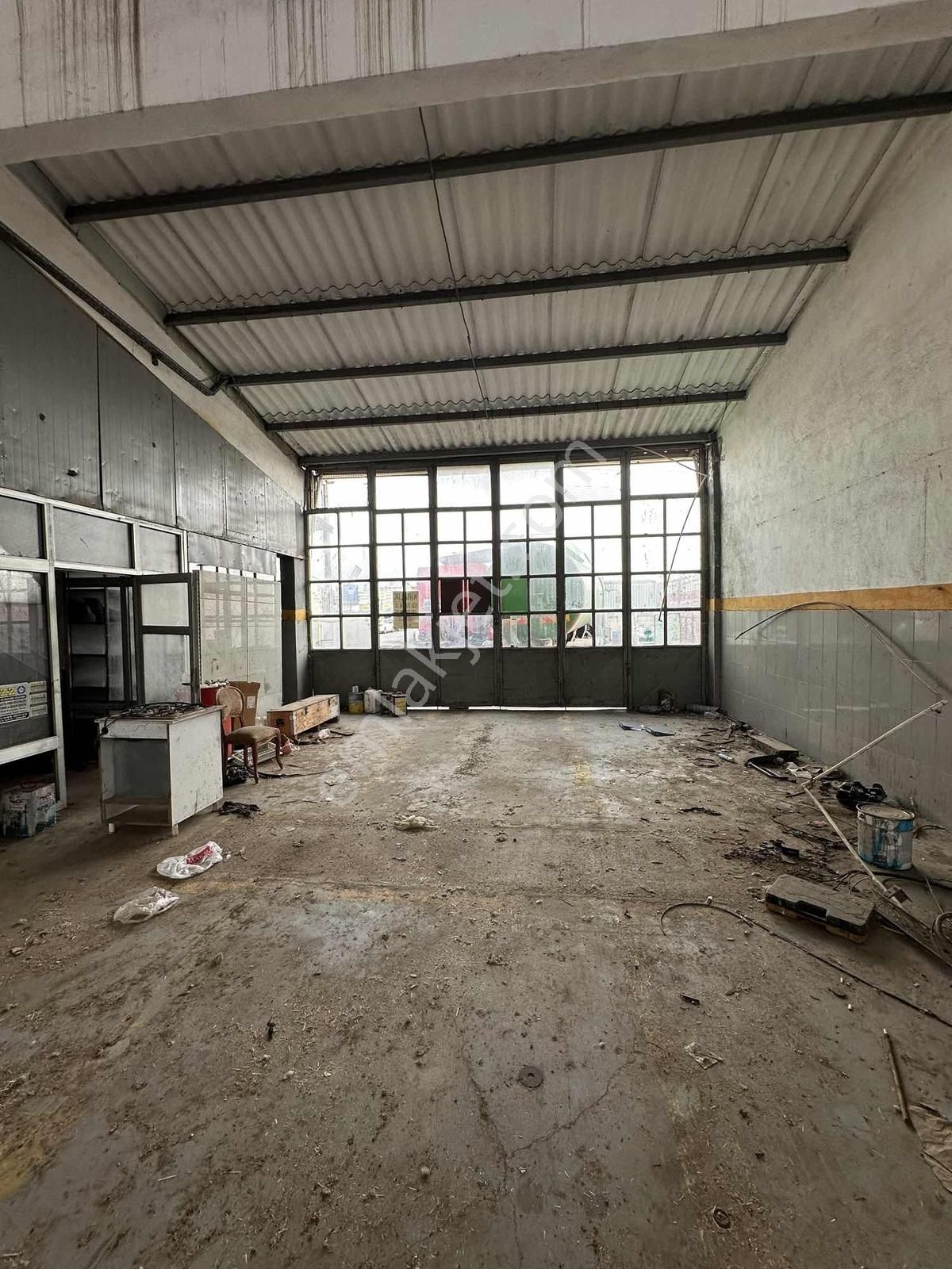 Karacabey Sanayi Sitesinde Kiralık Çift Cephe Dükkan 400m2 - Görsel 19