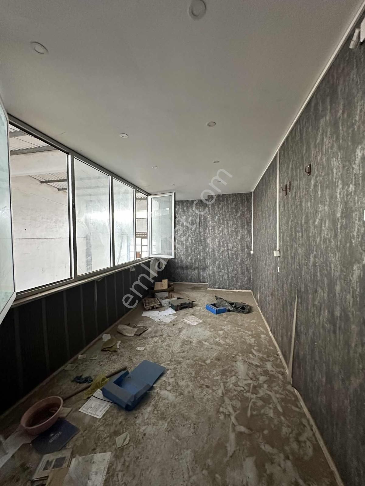 Karacabey Sanayi Sitesinde Kiralık Çift Cephe Dükkan 400m2 - Görsel 16