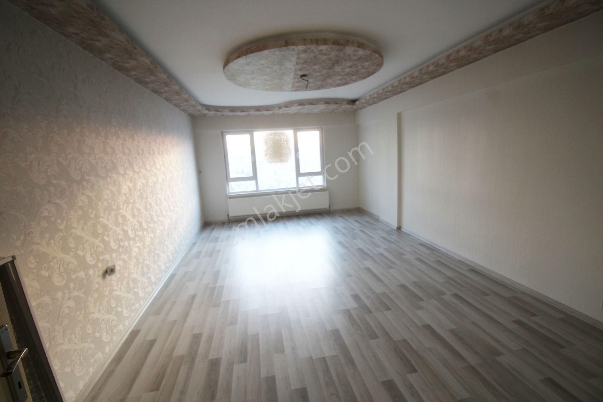 Krc'den Hürel Mahallesinde 4+1 Teraslı Full Manzaralı Satılık Dubleks - Görsel 13