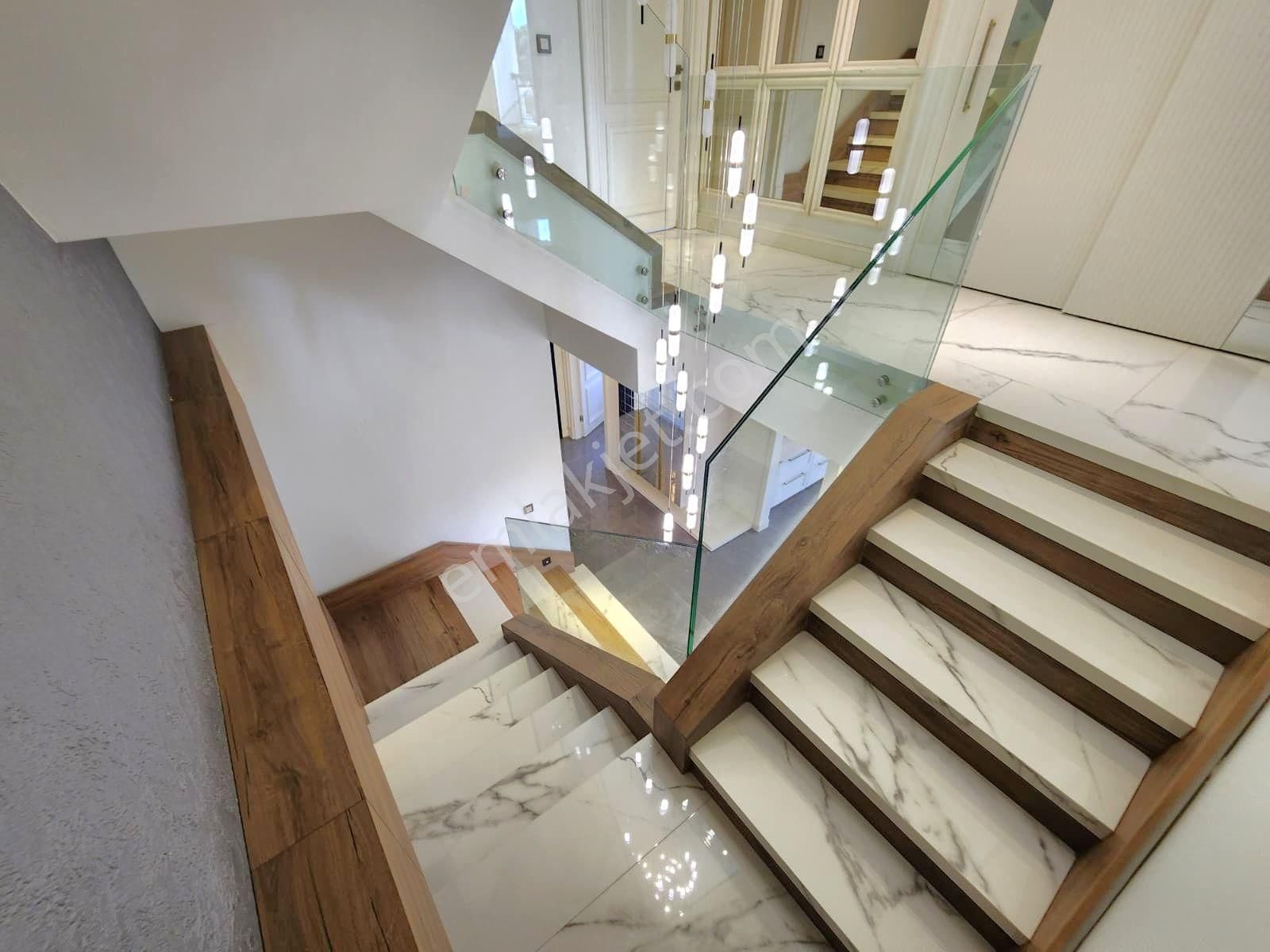 💥güre'de Denize Sıfır Muhteşem Mimarisi İle Göz Alıcı Havuzlu Site İçi 4+1 Ultra Lüks Satılık Villa - Görsel 16