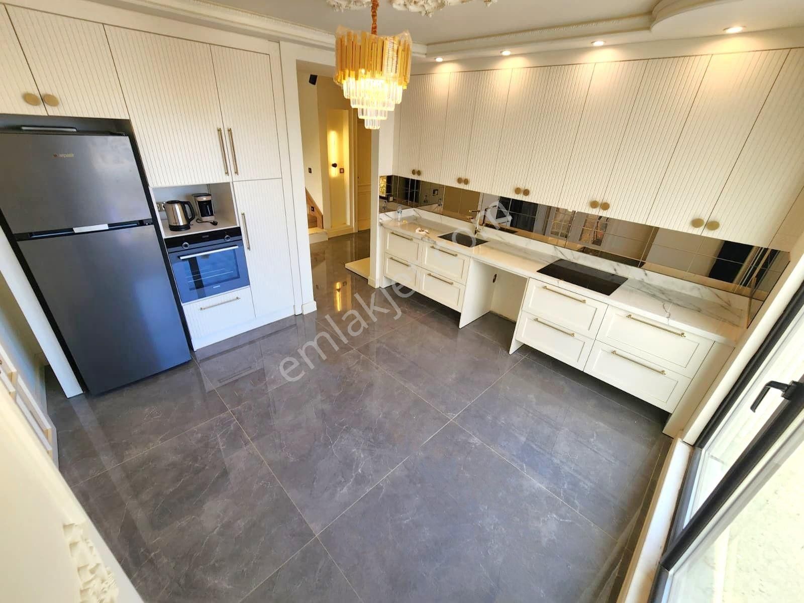 💥güre'de Denize Sıfır Muhteşem Mimarisi İle Göz Alıcı Havuzlu Site İçi 4+1 Ultra Lüks Satılık Villa - Görsel 3