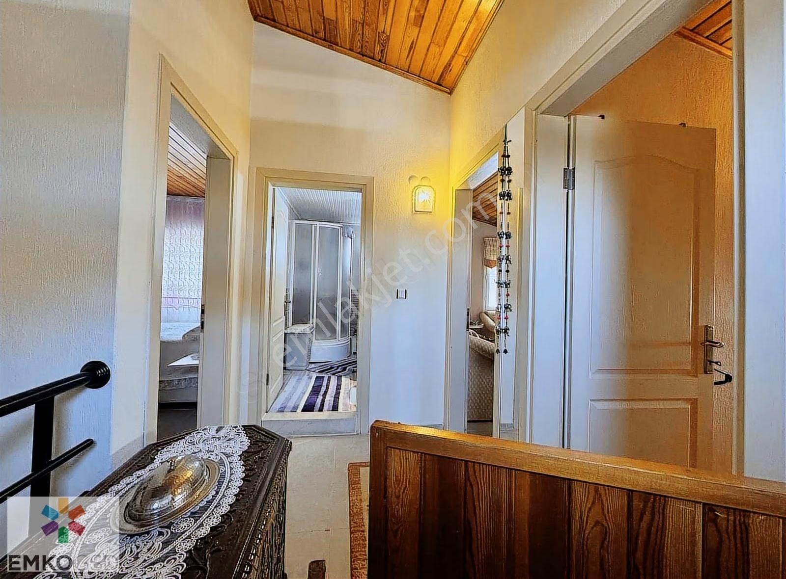 Emkogsd'den Keyifli Geniş Dubleks Denize Yürüme Mesafesinde - Görsel 28