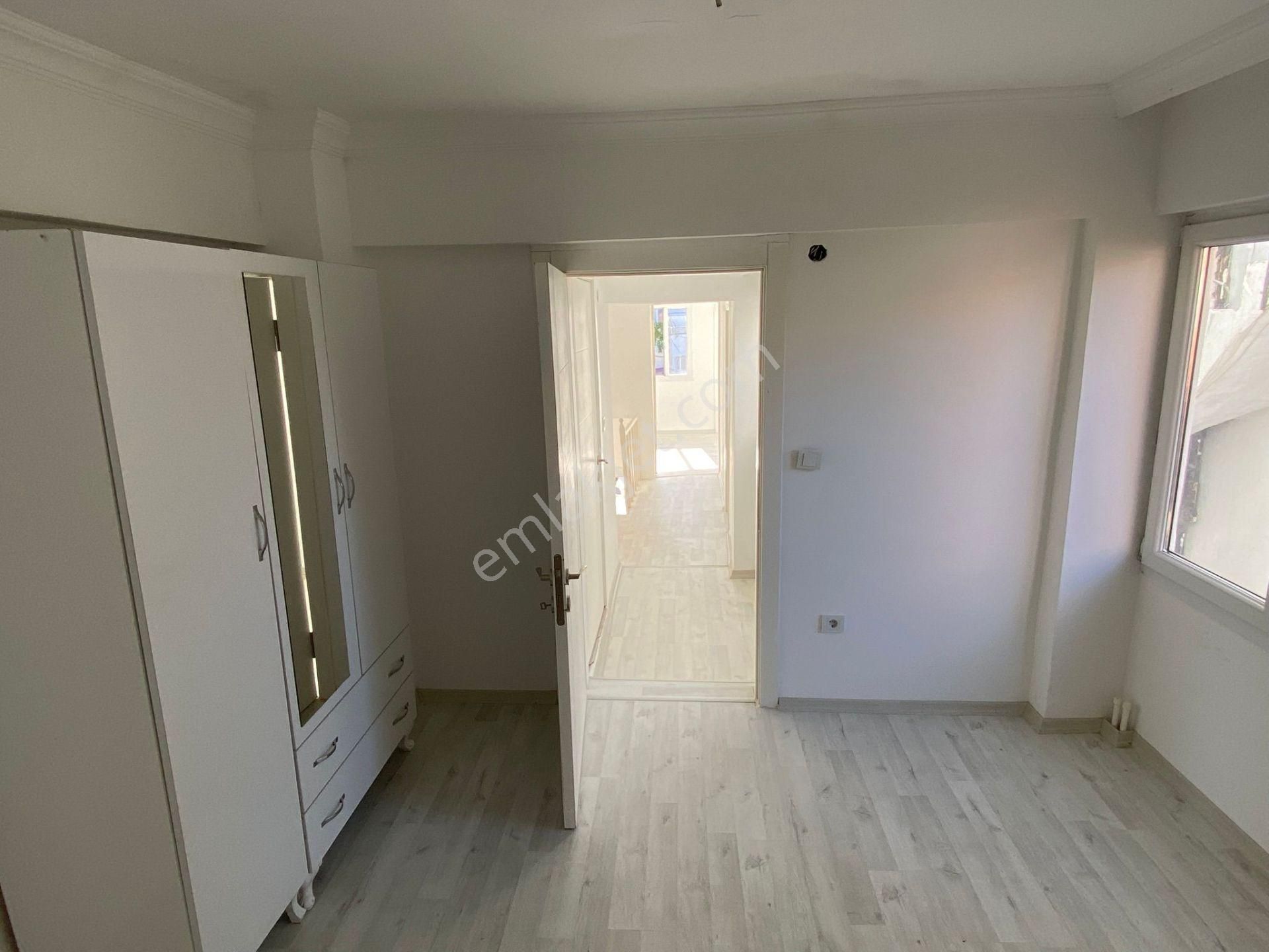 Ayvalık Ta Satılık Mustakil Ev.