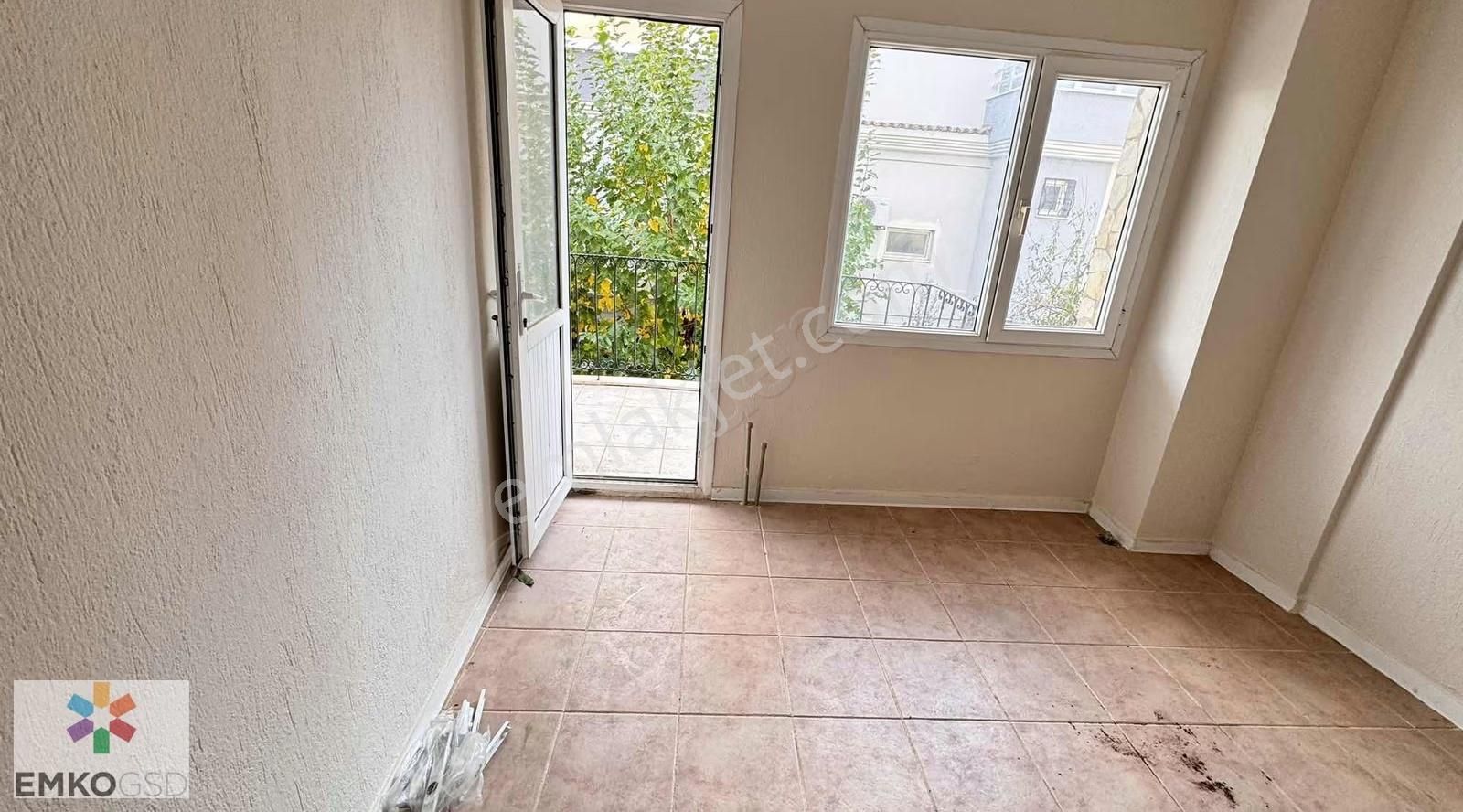 Gümüldür'de Denize 50m Satılık Fırsat Villa(yetkili Emko) - Görsel 28