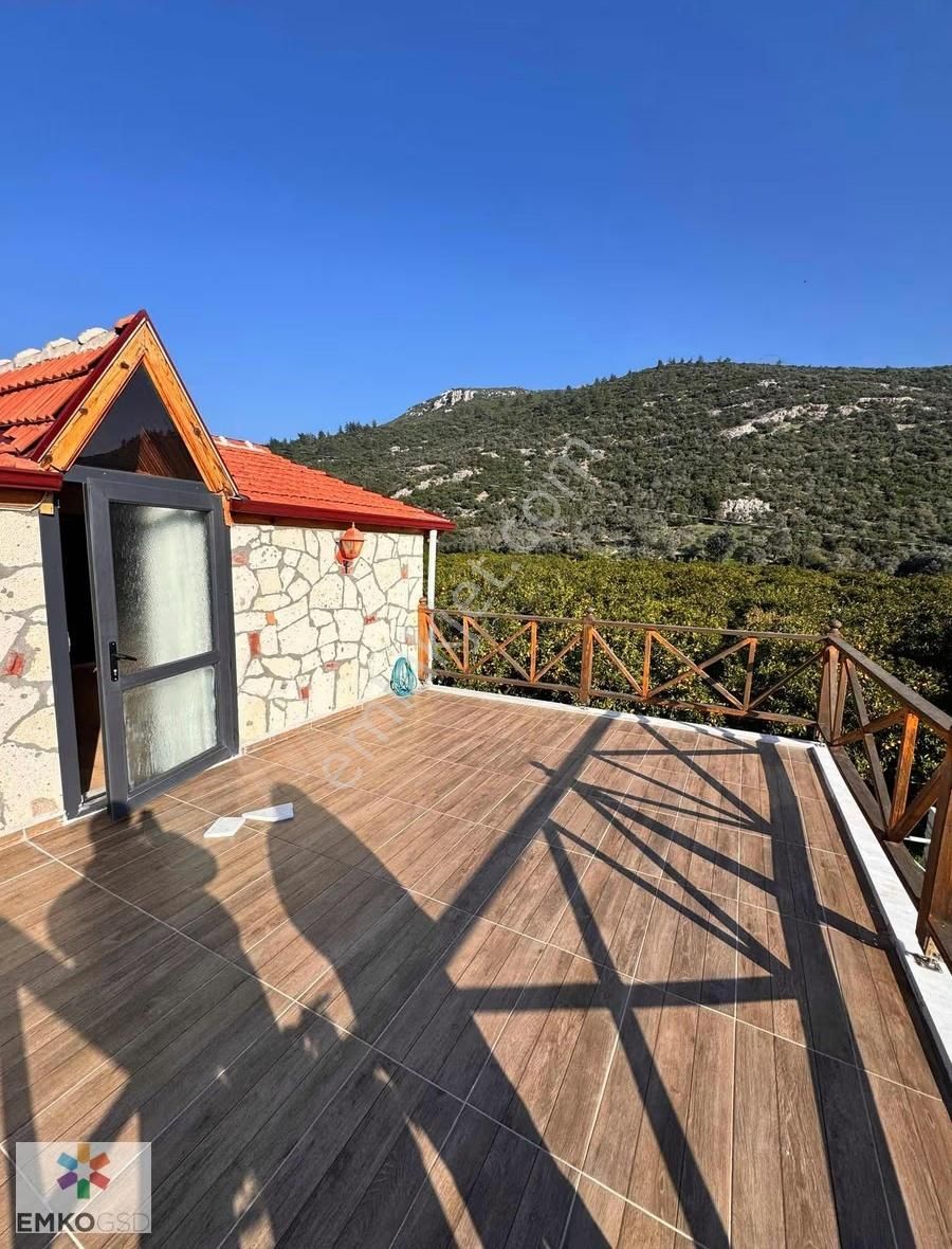 Emkodan 1 Dönüm Arazi İçinde Havuzlu Villa - Görsel 17