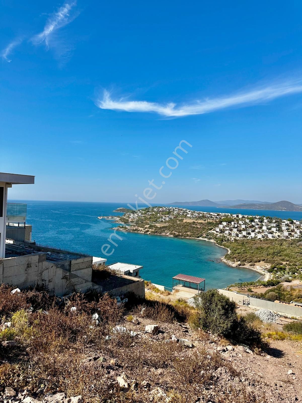 Bodrum Adabükü'nde Deniz Manzaralı Satılık Arsa