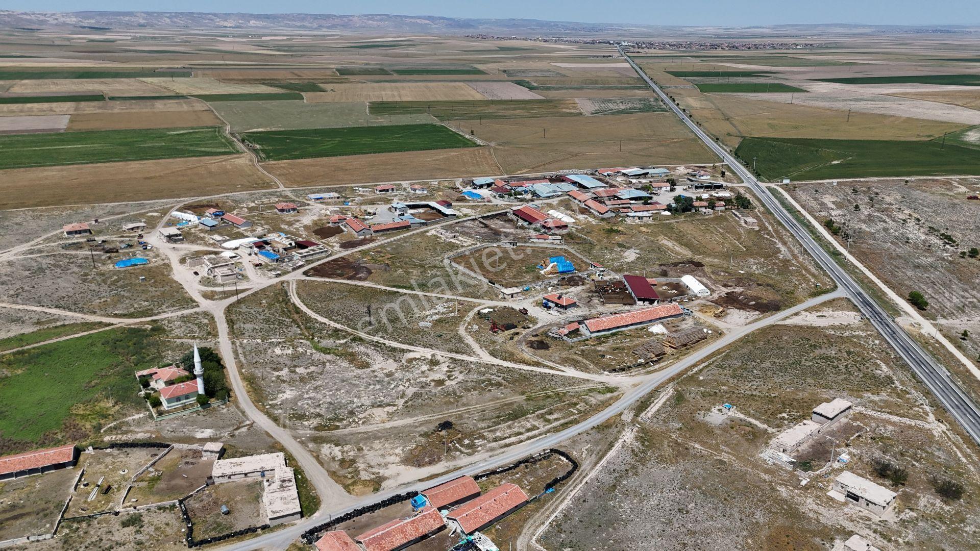 Konya / Cihanbeyli / Yeniceoba Mahallesinde 589 M² Müstakil Tapulu İmarlı Arsa - Görsel 3