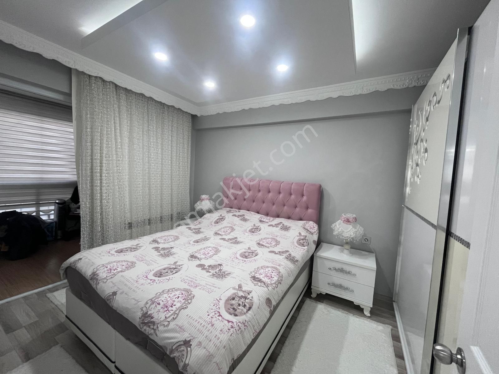 Sincan Pınarbaşı Mh De3+1 Bağımsız Ara Katta Ful Yapılı Asansörlü Genç Bina - Görsel 8