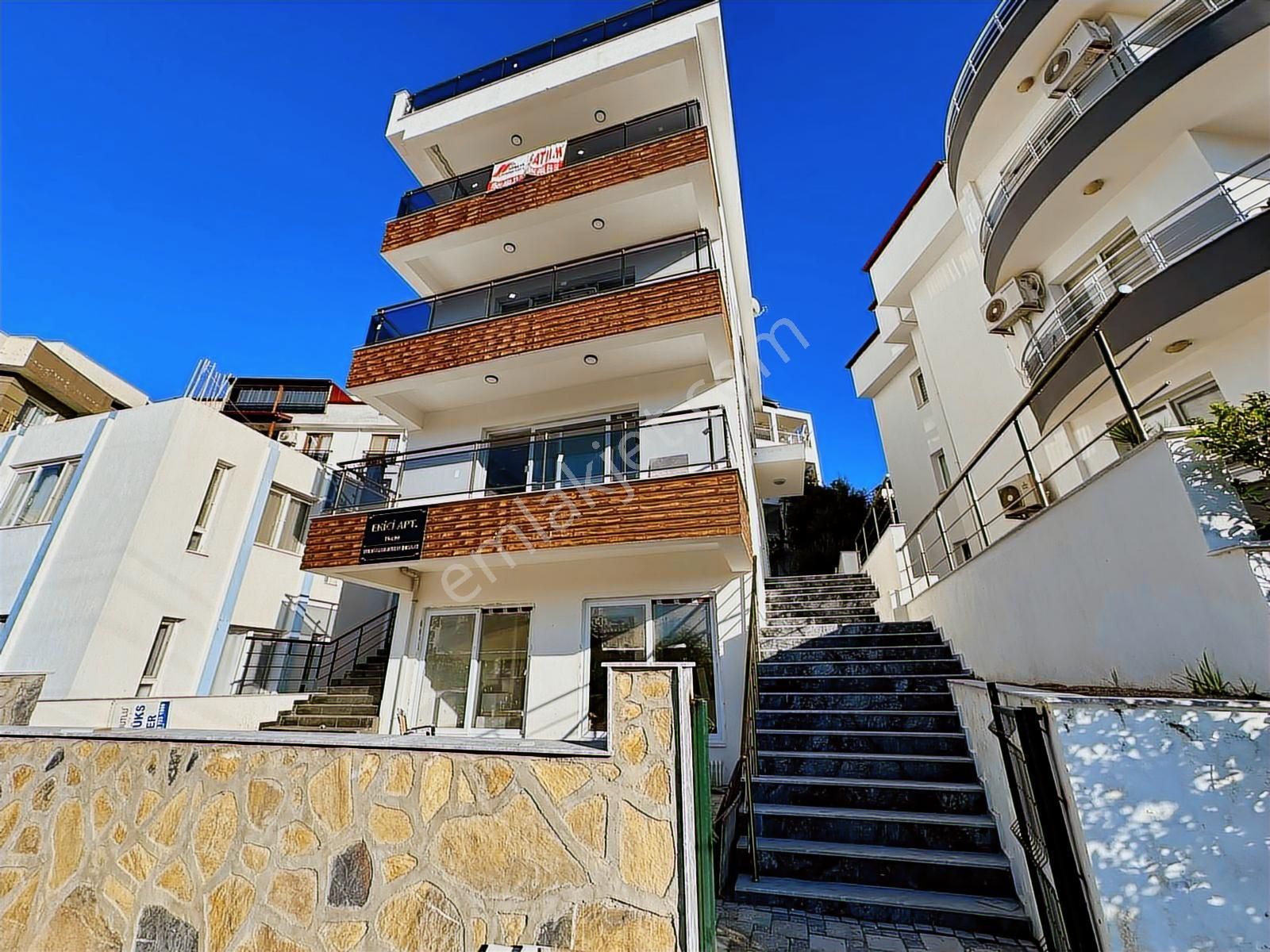 Milas Güllük Mah. Deniz Manzaralı Satılık Daire