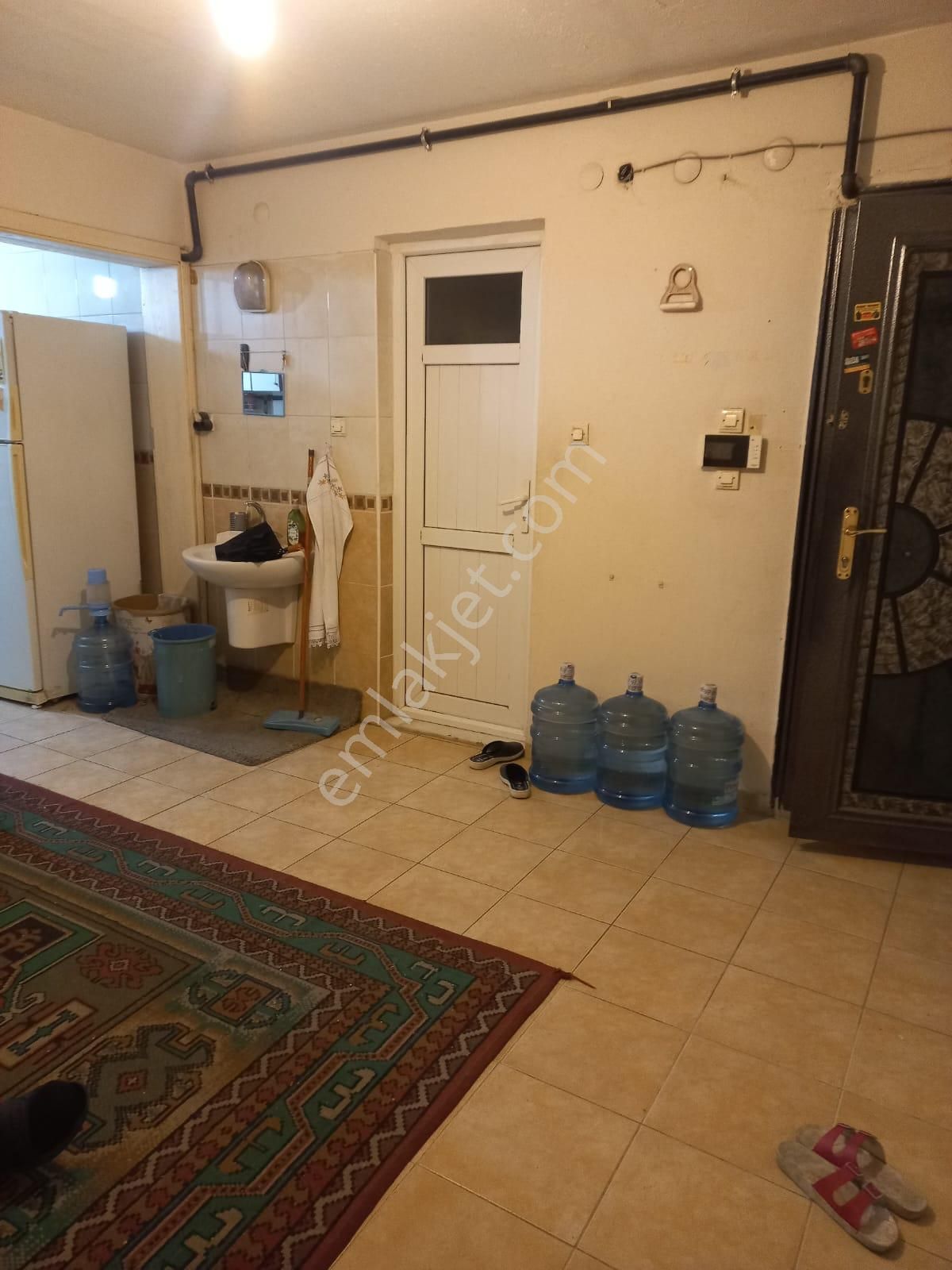 Denizli Pamukkale İstiklal Caddesinde Çınara Yakın Ekonomik Satılık Daire - Görsel 16