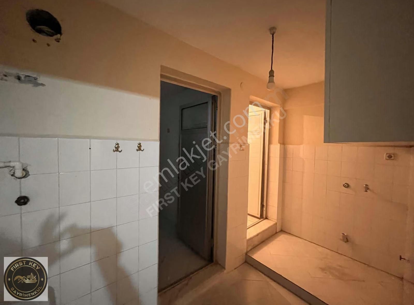 Rafetpaşa Mah. Doğalgazlı Kiralık 2+1 - Görsel 2