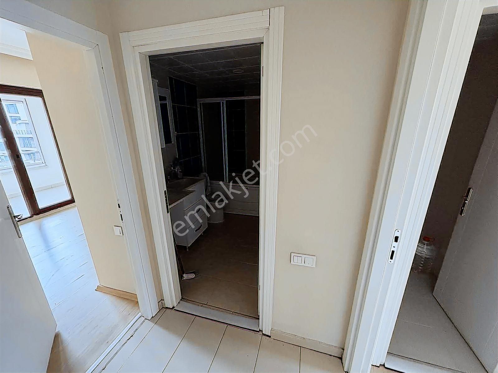 Kırkkonaklar'da Boş Site İçinde 8 Katta Manzaralı 4+1 Satılık - Görsel 2