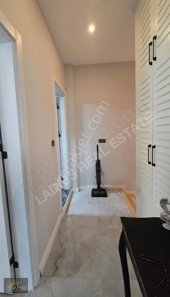 Ladies Emlaktan Karaçalıda Havuzlu 2+1 Satılık Villa - Görsel 15