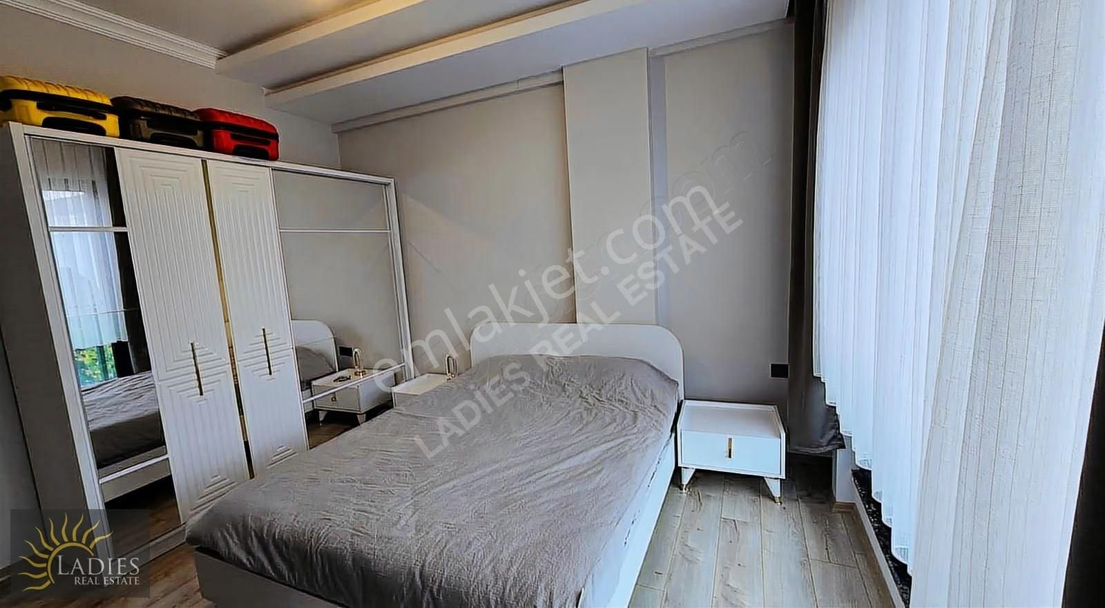 Ladies Emlaktan Karaçalıda Havuzlu 2+1 Satılık Villa - Görsel 3