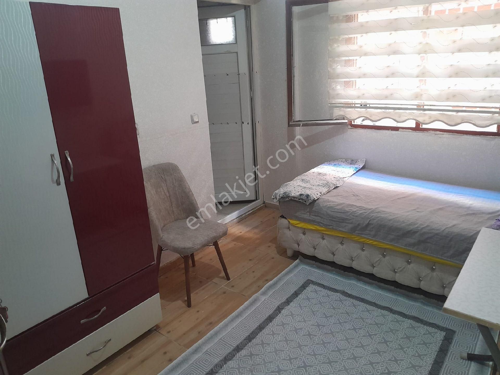 Adana Çukurova Beyaz Evler Mahallesi Eşyalı Daire 1/0