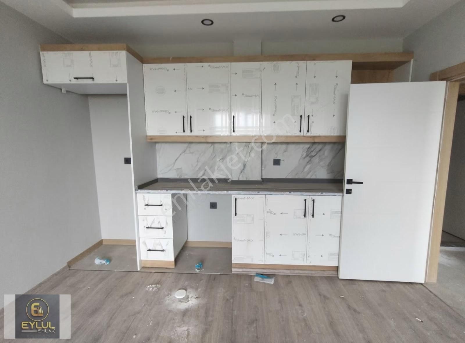 Balıkesir Burhaniye Bahçelievler 1+1 Satılık Daire - Görsel 12