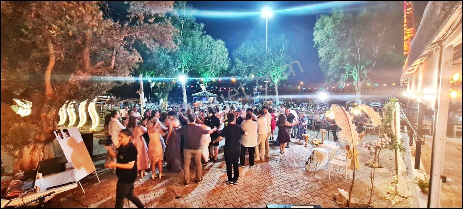 Fiyatı Düştüü!!! Satılık Veya Devren Kiralık Turizm Ruhsatlı Restorant/cafe/beach - Görsel 4