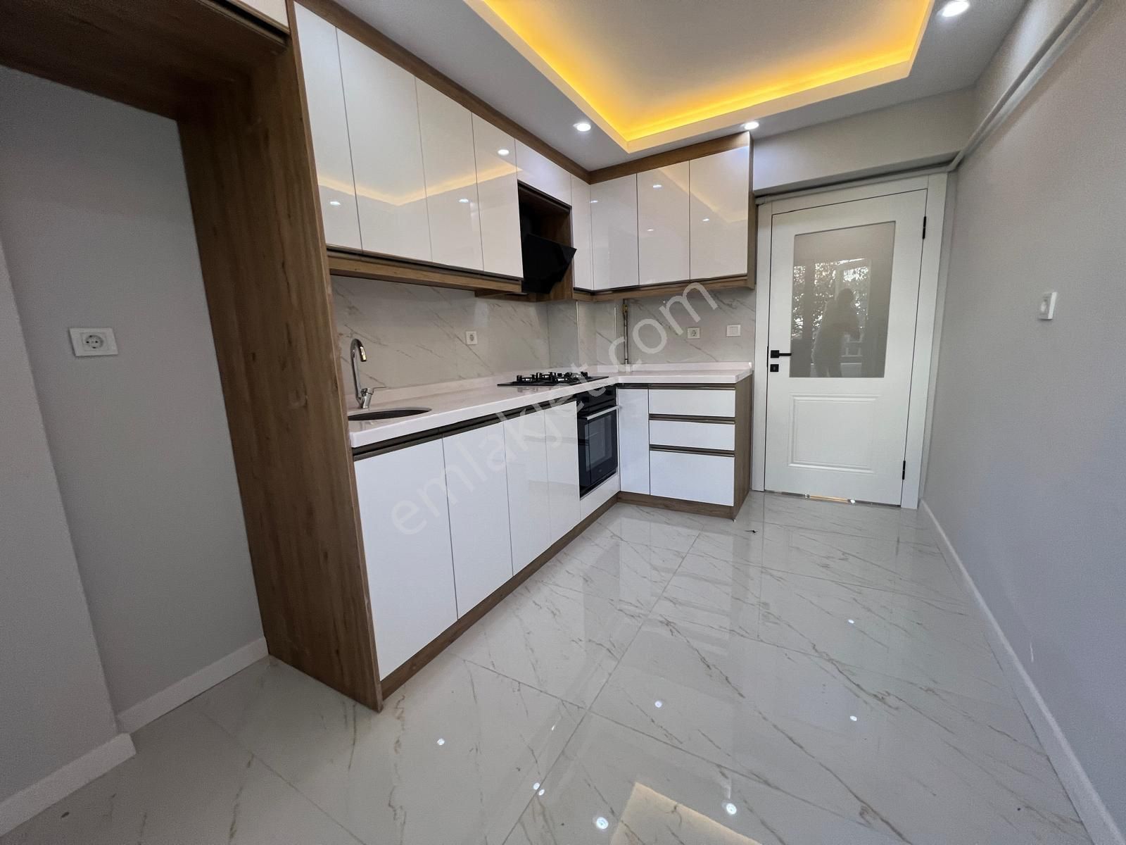 Elvankent Topçu'da Ara Kat Ön Cephe Yeni Yapılı 110m2 3+1 Daire - Görsel 6