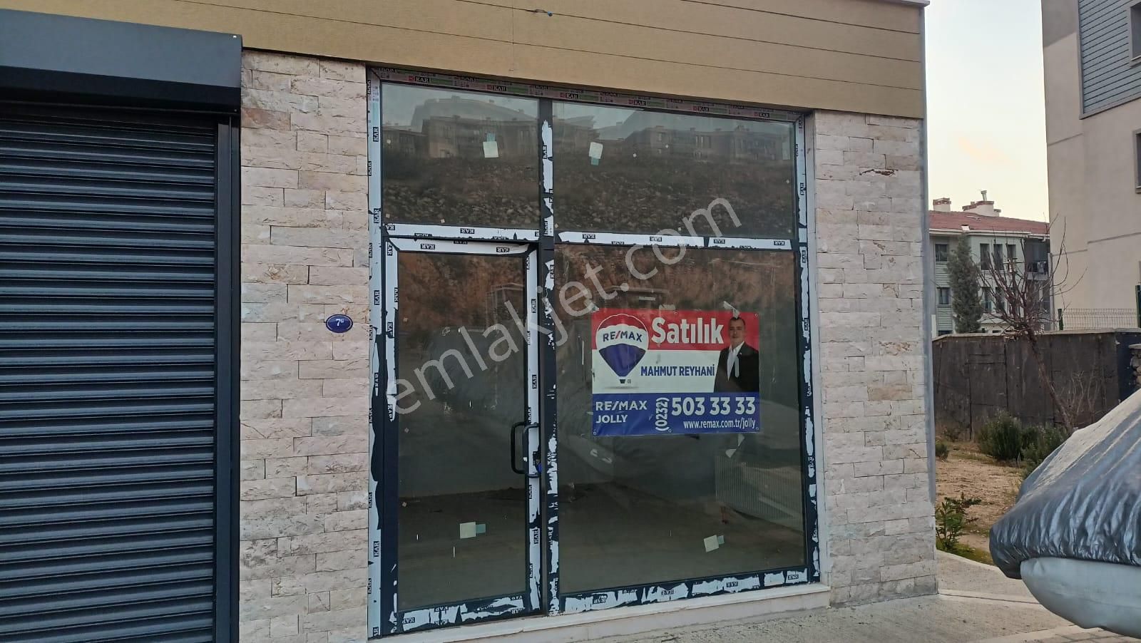 Çambel Toki' De Satılık Dükkan