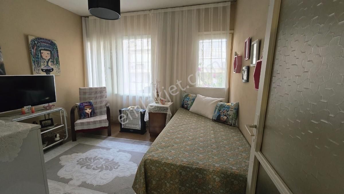 İzmir, Karşıyaka, Bostanlı Merkezinde 3+1 Satılık Daire - Görsel 20